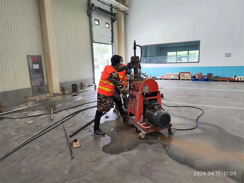 达州厂房地面下沉塌陷注浆加固施工